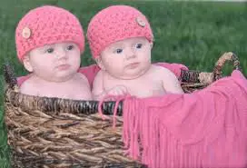111 Nama Bayi Yang Artinya Kembar
