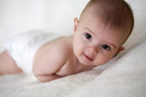 21 Nama Bayi Yang Artinya Diam